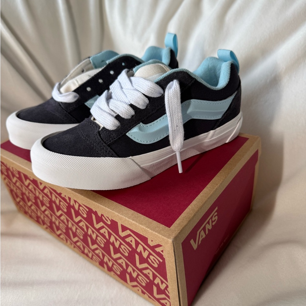 Vans Kids Black and Light Blue Sneakers unisex size 1